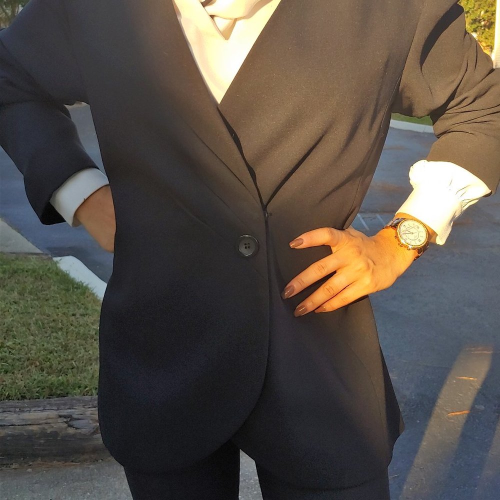 Black Single-Snap Closure Double-Breasted Blazer - image 1